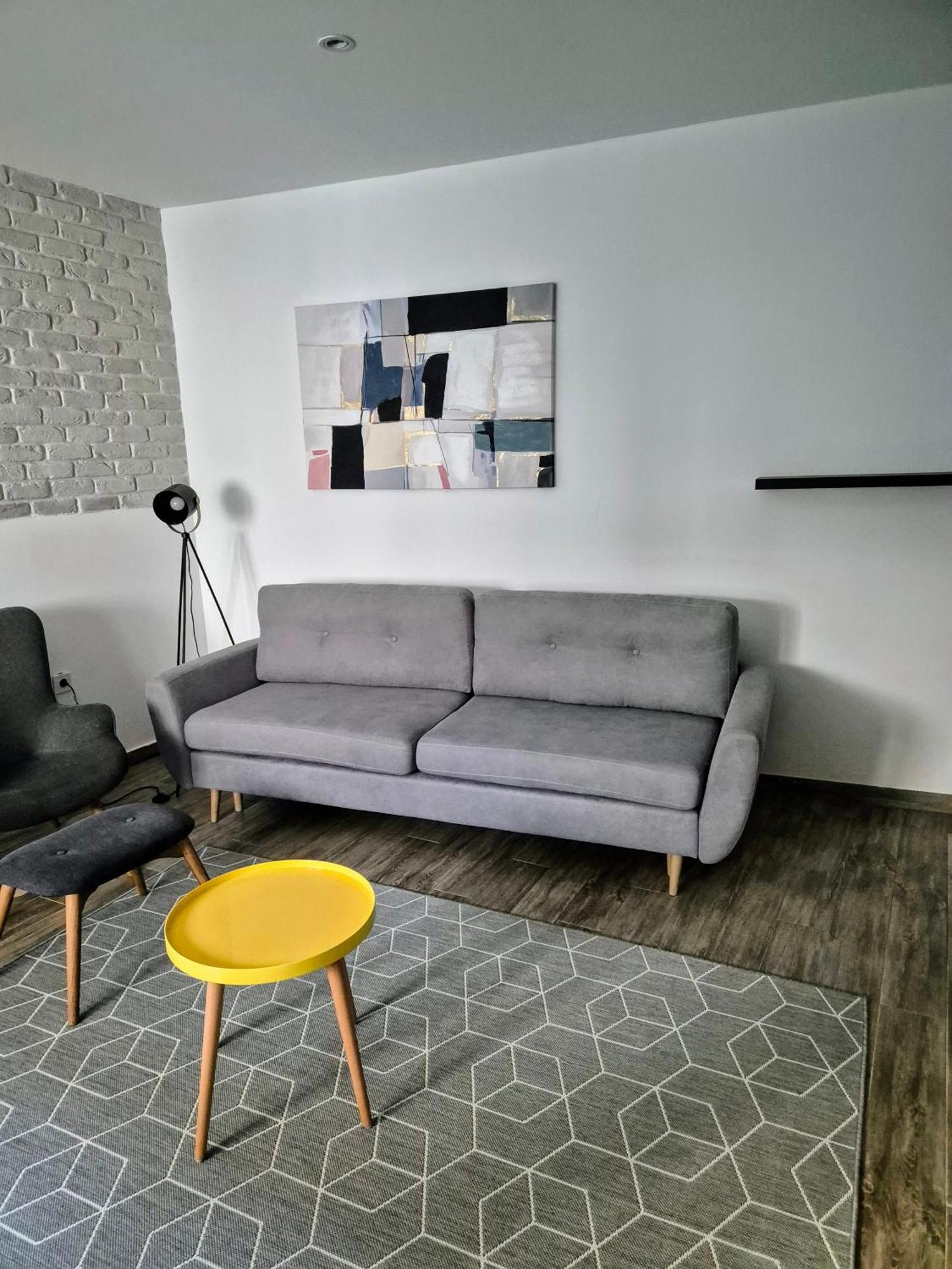 Home Apartmani I Sobe Osijek Exterior foto